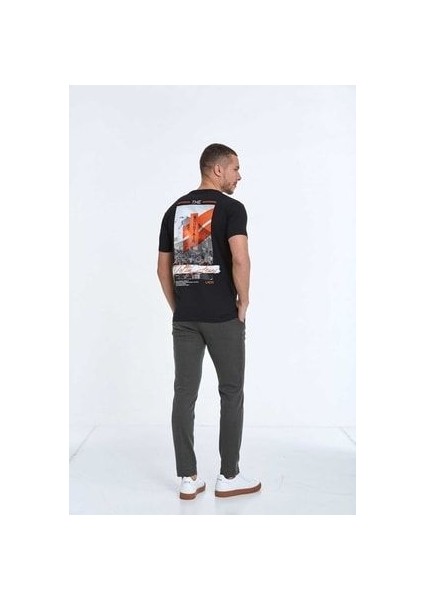 Lupe Baskılı Erkek Tişört Lacivert fırsatları