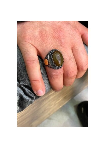 Oval Model Kehribar Taşlı Gümüş Erkek Yüzük