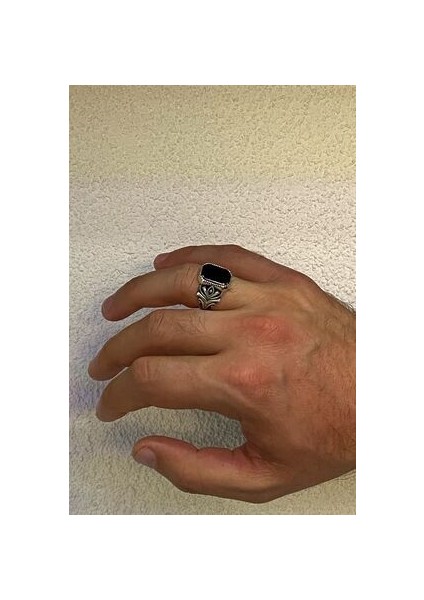 Eskitme Modeli Oniks Taşlı Gümüş Erkek Yüzük