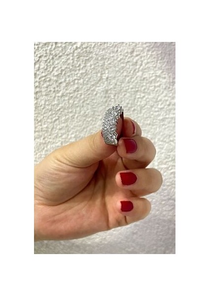 Beştaş ve Tamtur Model Zirkon Taşlı Gümüş Yüzük