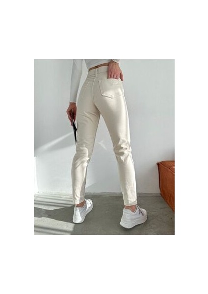 Kadın Bej Yüksek Bel Mom Likralı Jeans 2024 modelleri