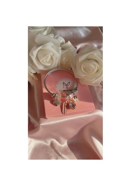 Lovely Kalpli Charm Çelik Bileklik indirimleri