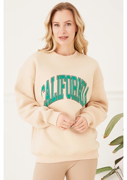 Kadın California Baskılı Üç Iplik Sweatshirt Bej ZN5053