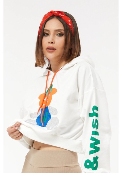 Kadın Kapüşonlu Taş Detaylı Ayıcık Baskılı Crop Sweatshirt Ekru ZN5087