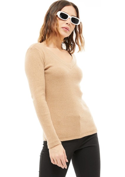 Kadın V Yaka Uzun Kollu Bluz Camel ZN5116