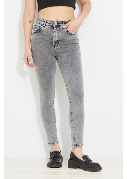Kadın Slim Fit Kot Pantolon Gri ZN5111