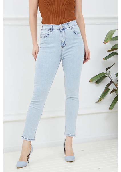 Kadın Slim Fit Kot Pantolon Buz Mavisi ZN5111