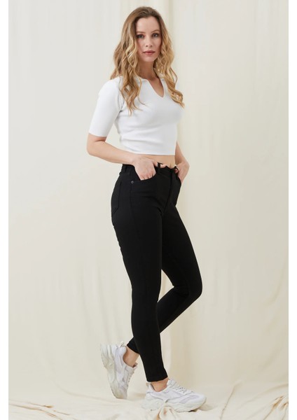 Kadın Dar Paça Kot Pantolon Siyah ZN5067