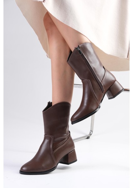 April Kahverengi Oval Burunlu Kadın Kısa Topuklu Bot