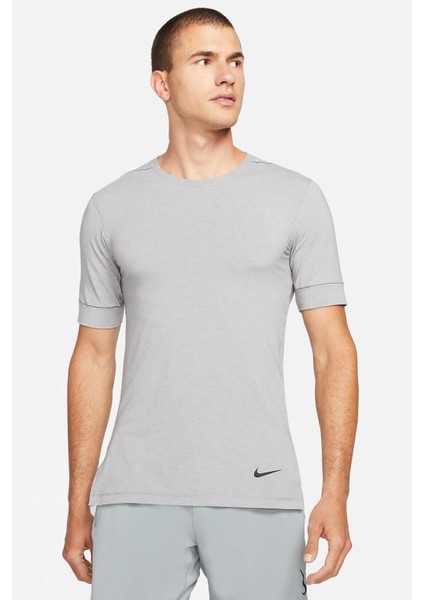Dri-Fit Yoga Kısa Kollu Erkek Üstü Gri