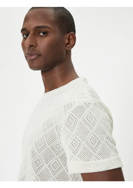 Ajurlu T-Shirt Bisiklet Yaka Kısa Kollu