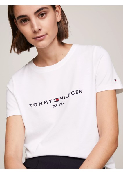 Kadın Regular Fit Beyaz T-Shirt fırsatları