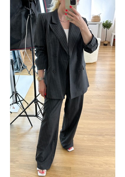 Füme Beyaz Çizgili Oversize Ceket Pantolon Takım fırsatları