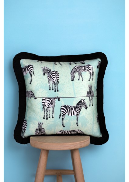 Siyah Püsküllü, Zebra Desen, Dekoratif 43x43cm Kare Kırlent Kılıfı
