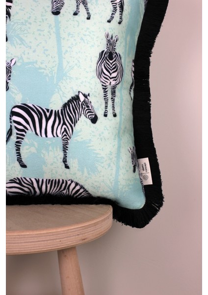 Siyah Püsküllü, Zebra Desen, Dekoratif 43x43cm Kare Kırlent Kılıfı