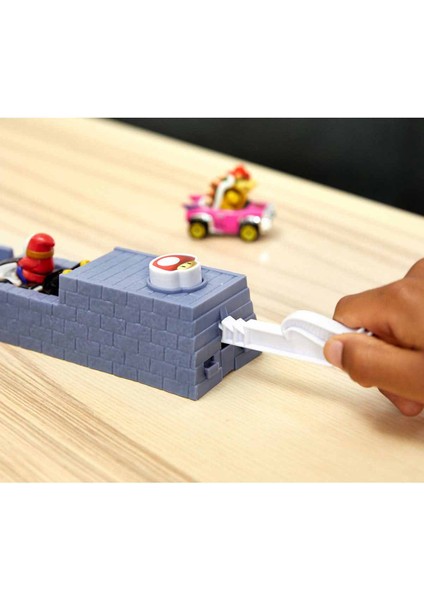 Hot Wheels Mario Kart Çılgın Yaratıklar Oyun Seti GCP26 GNM23 fırsatları