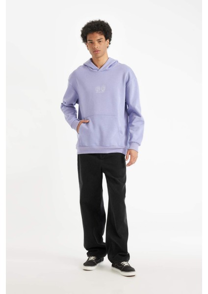 Rick and Morty Boxy Fit Kapüşonlu Sırt Baskılı Sweatshirt C6510AX24AU