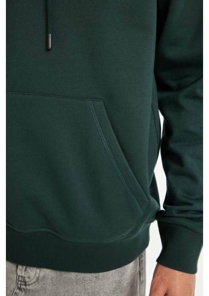 Regular Fit Kapüşonlu Kanguru Cepli İçi Yumuşak Tüylü Basic Düz Sweatshirt X8283AZ24AU indirimleri