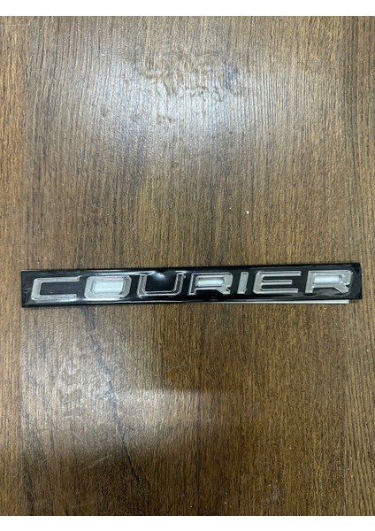 Ford Courier Arka Bagaj Yazısı Courier