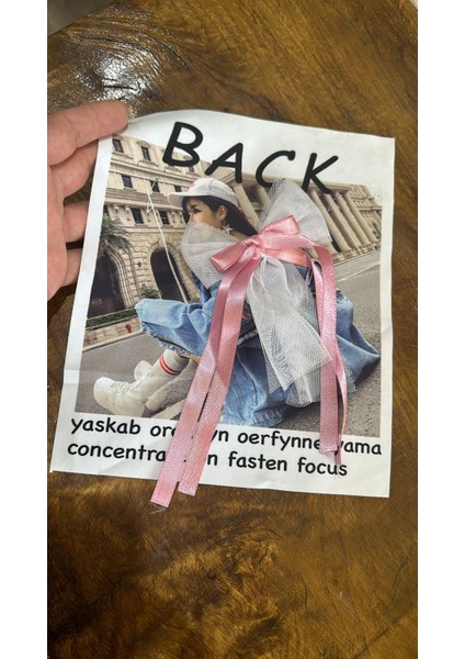 Back Yazılı Fiyonklu Kız Arma Dikiş Aplike 23X19 cm