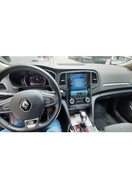 Renault Megane 4 9.7 Inçtesla 2+32GB Multimedya