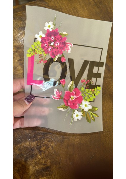 Ütü Ile Yapışan Çiçekli Love Yazı Kot Tişört Transfer Baskı Arma 19X14 cm