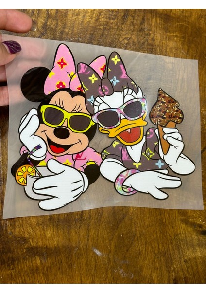Ütü Ile Yapışan Minnie Mause ve Daisy Duck Transfer Tişört Baskı Arma 19X16 cm fiyatları
