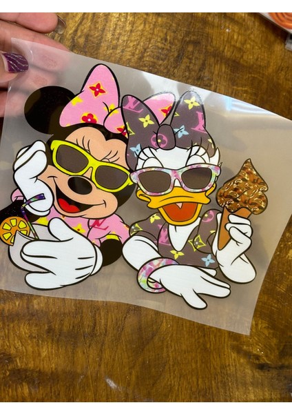 Ütü Ile Yapışan Minnie Mause ve Daisy Duck Transfer Tişört Baskı Arma 19X16 cm modelleri