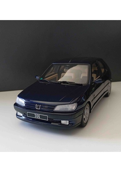1:18 Peugeot 306 Eden Park (Reçine Kapalı Gövde Otto Models) fiyatları
