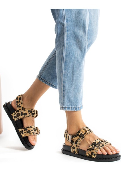 Tarisa Kadın Sandalet Bantlı Tokalı Leopar
