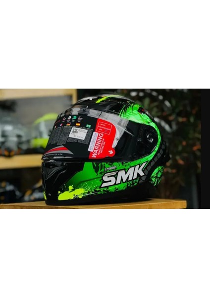 Typhoon Reptile Kapalı Kask (ECE22.06) - (Dar Kalıp) fiyatları