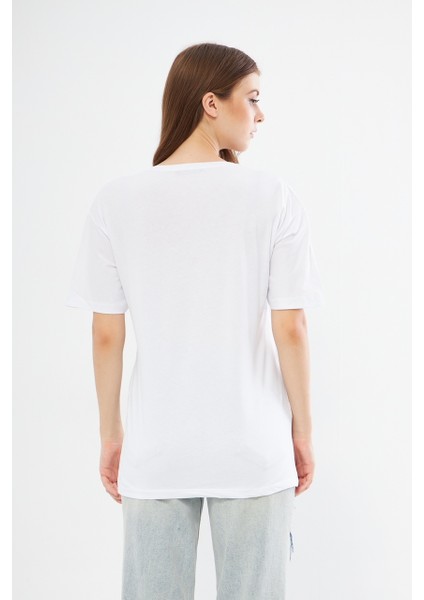 Kadın Beyaz Oversize T-Shirt