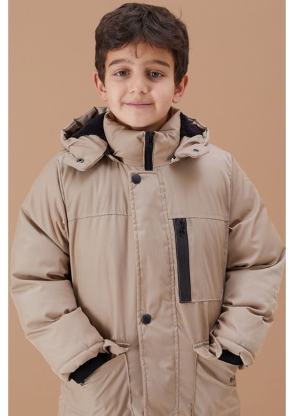 Krem Kürklü Kapüşonlu Fermuarlı Göğüs Cepli Erkek Çocuk Mont 19099 fiyatları