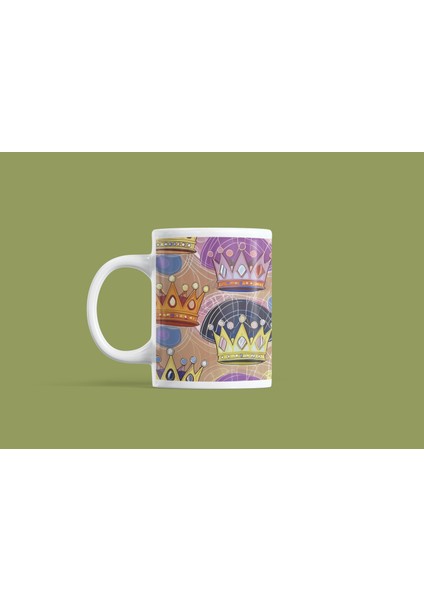 Renkli Kraliyet Taçları Baskılı Seramik Kupa