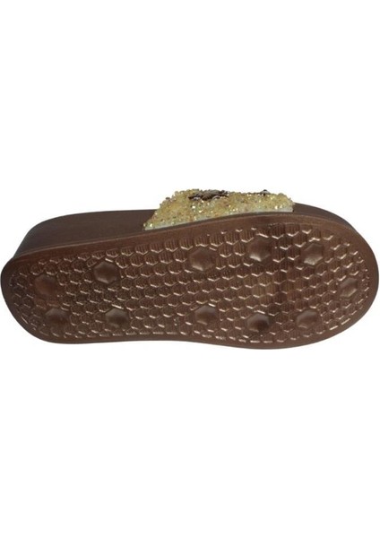 Yazkış Kadın Siyah Platin Altın 5cm Dolgu Topuk Üzeri Deniz Kabuğu Sim Desenli Terlik fırsatları