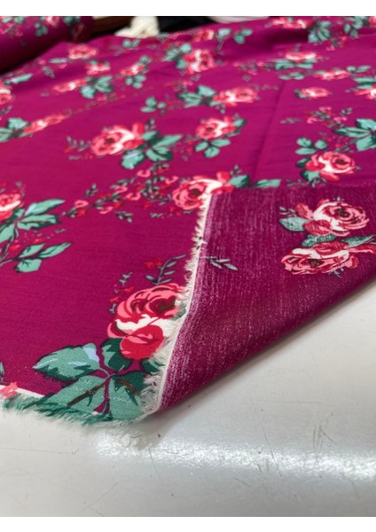 Pembe Tabanlı Büyük Gül Desenli Empirme Pamuklu Viskon Kumaş Metrelik Çift En Tunik Elbise Etek Giyim
