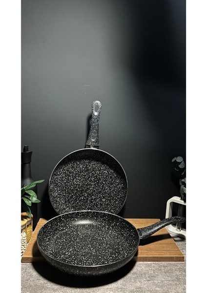 2`li Granit Tek Kulplu Yanmaz Yapışmaz Tava 30-32 cm