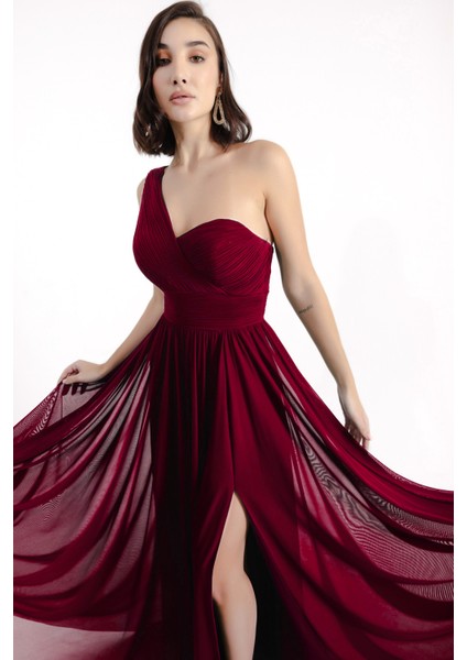 Kadın Bordo Tek Omuz Yırtmaçlı Uzun Abiye Elbise
