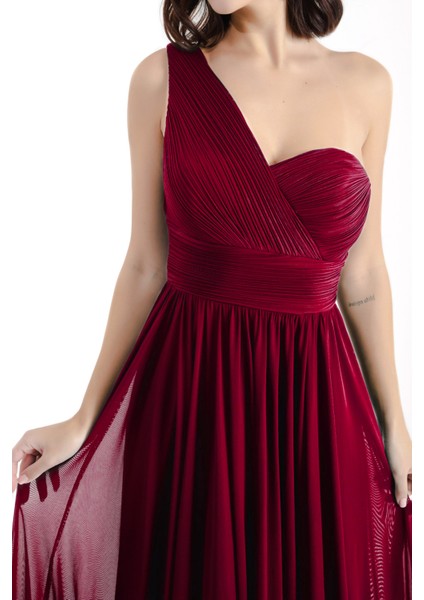 Kadın Bordo Tek Omuz Yırtmaçlı Uzun Abiye Elbise fırsatları