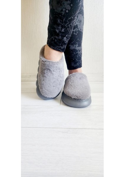 Yumuşacık Pofidik Kışlık Ev Terliği modelleri