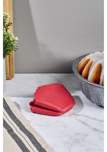 Kırmızı Silicone Cupcake Tutacak