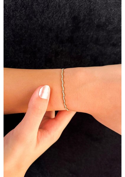 14 Ayar Altın Art Dalga Detaylı Beyaz Zirkon Taşlı Bileklik