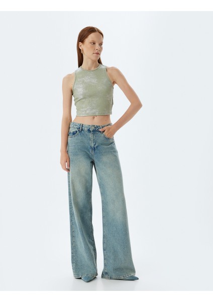 Halter Yaka Crop Atlet Fitilli Metalik Baskı Detaylı Pamuklu