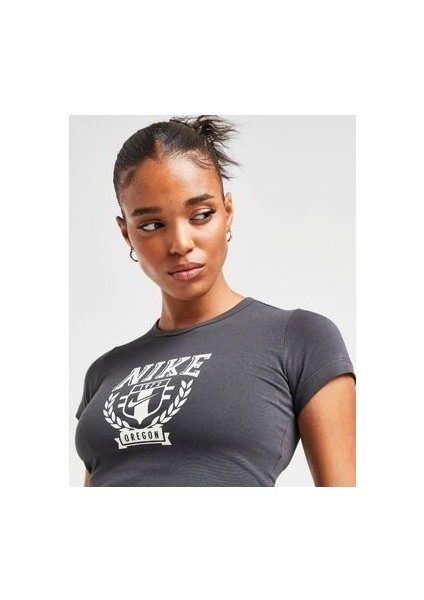 Sportswear Bby Varsity Short-Sleeve Kadın T-Shirt FZ0236-060 fiyatları