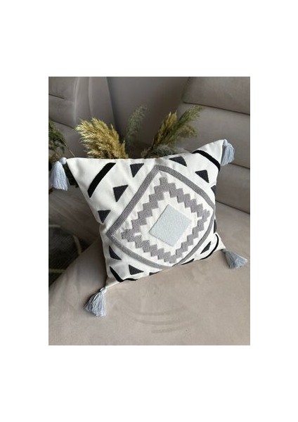 Punch Nakışlı Kırlent Kılıfı