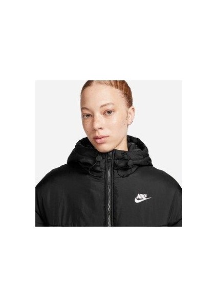 Sportswear Classic Puffer Therma-Fıt Bol Kapüşonlu Kadın Parkası FB7675-010 indirimleri