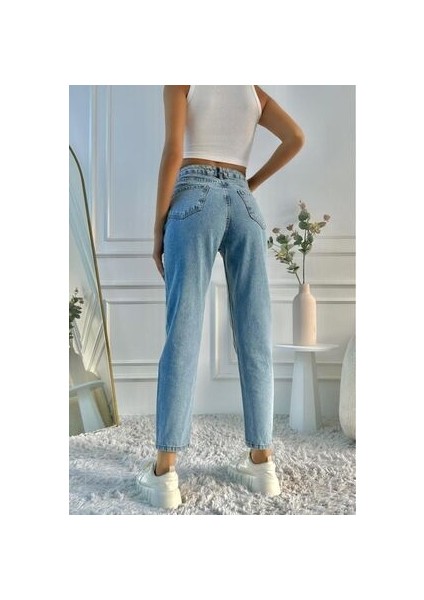 Asit Yıkamalı Kadın Yüksek Bel Mom Fit Mavi Jean Pantolon