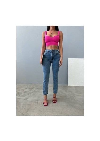 Leo 90'S Dora Kadın Yüksek Bel Kar Yıkama Likralı Mom Jean Pantolon fiyatları