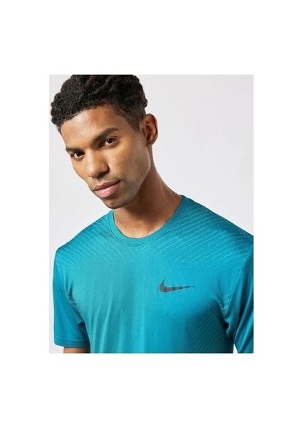 Dri-Fit Seamless Training Short-Sleeve Erkek Tişört fiyatları