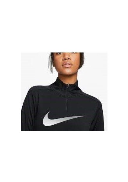 Dri-Fıt Swoosh Çeyrek Fermuarlı Uzun Kollu Kadın Koşu Tişört DX0952-010 indirimleri